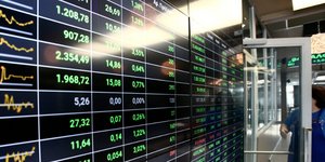 Χρηματιστήριο/ Φωτογραφία intime