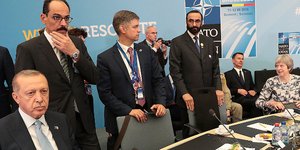 O Ταγίπ Ερντογάν και ο Ιμπραχίμ Καλίν/ Φωτογραφία AP images