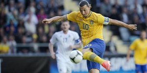 Το φανταστικό γκολ του Ιμπραΐμοβιτς με την Σουηδία [βίντεο]