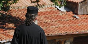 Iερέας/ Φωτογραφία: Eurokinissi- ΚΑΛΛΙΑΡΑΣ ΘΑΝΑΣΗΣ