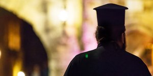 Ο ιερέας και η 60χρονη έλυσαν τις διαφορές τους στα δικαστήρια (Φωτο αρχείου: Shutterstock)