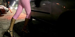 Γέμισε... κορίτσια το προαύλιο του Αγίου Μηνά