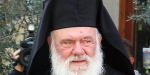 «Όποιος διαφωνεί