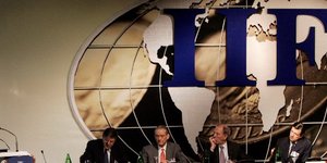 Το IIF ΑΔΕΙΑΖΕΙ ΣΤΟΥΡΝΑΡΑ: Ποιο 2014; Η Ελλάδα δεν θα βγει στις αγορές πριν το 2