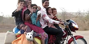 Επικίνδυνο ταξίδι έξι ατόμων πάνω σε ...δύο ρόδες [βίντεο]