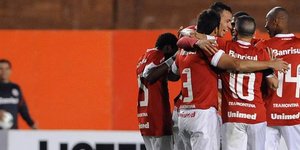 Καταπληκτικό γκολ επιθετικού με βολέ στην κίνηση [βίντεο]