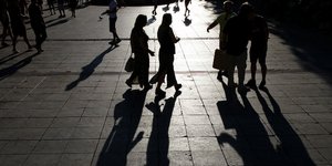 πεζοί/Φωτογραφία: EUROKINISSI/ΓΙΑΝΝΗΣ ΠΑΝΑΓΟΠΟΥΛΟΣ