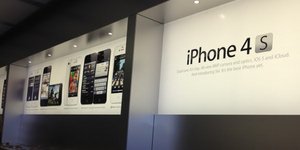 Η Apple ανέστειλε τις πωλήσεις του iPhone 4S στην Κίνα