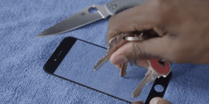 Η απίστευτης αντοχής οθόνη του iPhone 6 -Δεν παθαίνει τίποτα [εικόνες & βίντεο]