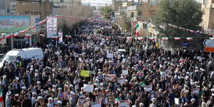 Συνεχίζονται οι διαμαρτυρίες στο Ιράν