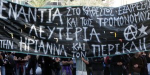 Συγκέντρωση και πορεία αλληλεγγύης για την Ηριάννα και τον Περικλή. Πηγή φωτό: Eurokinissi/ Σωτήρης Δημητρόπουλος