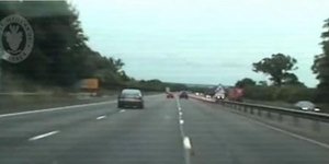 Πέταξαν από το παράθυρο ηρωίνη αξίας 300