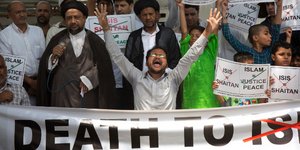 Δέκα ύποπτοι συνελήφθησαν στο εξωτερικό και άλλοι 17 μέσα στο Ιράν σύμφωνα με ιρανικές πηγές/ Φωτογραφία: Manish Swarup/AP