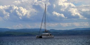Ανατροπή ιστιοφόρου στον Σχοινιά -Σώοι στην υγεία τους οι επιβαίνοντες /Φωτογραφία: EUROKINISSI
