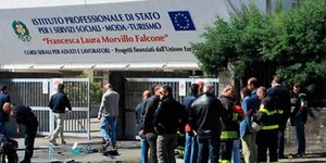 Δύο μαθήτριες νεκρές από την έκρηξη βόμβας σε σχολείο του Μπρίντιζι