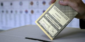 Με το βλέμμα στραμμένο στην Ιταλία η Ευρώπη - «Κλειδί» για το αποτέλεσμα των εκλ