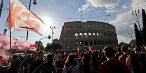 Κοντά στα 500 δισ ευρώ η έκθεση γερμανικών