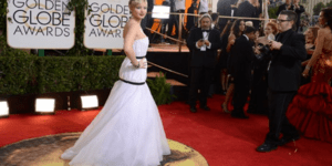 Το απαίσιο φουστάνι της Τζένιφερ Λόρεν στις Χρυσές Σφαίρες έγινε παγκόσμιο viral