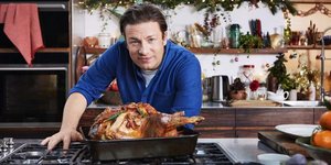 Φωτογραφία: Channel 4/ 5 συμβουλές από τον Τζέιμι Ολιβερ για το τέλειο γιορτινό τραπέζι- Πως να το ετοιμάσεις βήμα- βήμα [εικόνες]