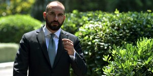 Φωτογραφία: Eurokinissi- Ο Δημήτρης Τζανακόπουλος στο Προεδρικό Μέγαρο 