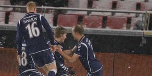 Φανταστικό γκολ επιθετικού με σουτ «κεραυνό» από απόσταση [βίντεο]