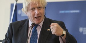 Νέες αντιδράσεις προκαλεί ο Μπόρις Τζόνσον (Φωτογραφία: AP/ Pavel Neubauer)