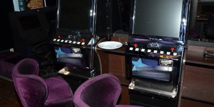 Εντοπίστηκε παράνομο καζίνο στη Συγγρού: Χειροπέδες σε 60 άτομα -Πώς ο ιδιοκτήτη