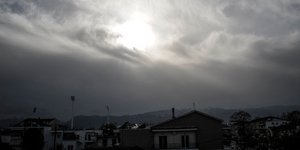 Συννεφιά (Φωτογραφία: EUROKINISSI/ΘΑΝΑΣΗΣ ΚΑΛΛΙΑΡΑΣ)