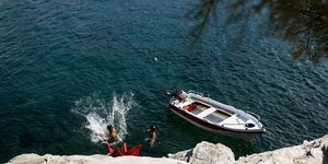 Επιμένει σε καλοκαιρινές θερμοκρασίες ο καιρός την Παρασκευή/ Φωτογραφία: Konstantinos Tsakalidis / SOOC