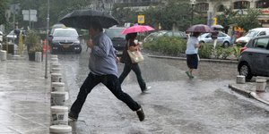 Αστατος ο καιρός και το Σάββατο: Βροχές και καταιγίδες σε αρκετές περιοχές -Εξασ