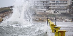 Θυελλώδεις άνεμοι στο Αιγαίο σήμερα/ Φωτογραφία: EUROKINISSI- ΘΑΝΑΣΗΣ ΔΗΜΟΠΟΥΛΟΣ