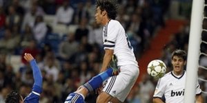 Ο Κακά πέτυχε γκολ με τα οπίσθιά του [βίντεο]