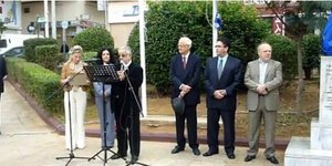 Απόστολος Κακλαμάνης