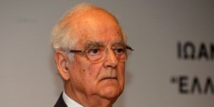Ο Απόστολος Κακλαμάνης αρνήθηκε να συμμετάσχει στην προανακριτική