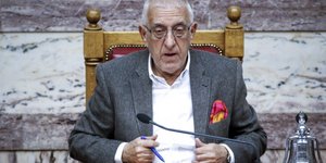 Ο Νικήτας Κακλαμάνης στη Βουλή / Φωτογραφία: Eurokinissi