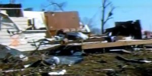 Ανεμοστρόβιλος στις ΗΠΑ άφησαν πίσω τους τουλάχιστον 13 νεκρούς [βίντεο]