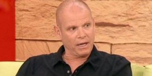 Ο Καλημέρης δεν εγκαταλείπει την Εurovision – συζητά με χορηγό