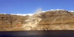 Κατολίσθηση στην Καλντέρα της Σαντορίνης τρόμαξε τους τουρίστες [βίντεο]