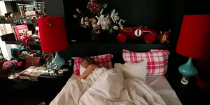 Δείτε πως είναι διάσημη ελληνίδα πρωταγωνίστρια όταν ξυπνάει [βίντεο]