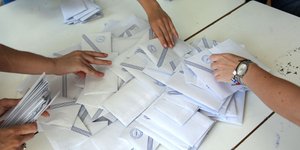 Ξεκίνησαν οι απώλειες από τις Ευρωεκλογές: Ποια είναι τα τρία κόμματα που τέθηκα