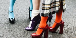 To σωστό καλσόν μπορεί να δώσει στιλ σε κάθε εμφάνιση/ Φωτογραφία: Instagram @thestreetpieν