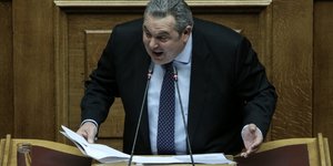 Ο Πάνος Καμμένος φωνάζει στη Βουλή /Φωτογραφία: George Vitsaras / SOOC