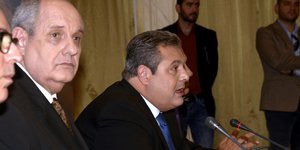 Ετοιμάζουν «μεταγραφές» ανεξάρτητων βουλευτών οι ΑΝΕΛ -Στα σκαριά και συνεργασία