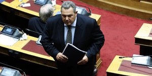 Ο Πάνος Καμμένος στη βουλή /Φωτογραφία: Sooc