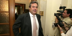 Καμμένος: Θα στηρίξουμε κυβέρνηση συνεργασίας χωρίς Σαμαρά και Βενιζέλο