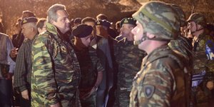 Νυχτερινή Αστραπή 2015: Ο Καμμένος με παραλλαγή σε εντυπωσιακή άσκηση στον Εβρο [εικόνες]