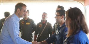 Την βάση των Καναντέρ επισκέφθηκε ο Κυριάκος Μητσοτάκης- φωτογραφία eurokinissi