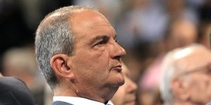 Μήνυμα Καραμανλή σε «γαλάζια» στελέχη και βουλευτές: Στηρίζουμε ΝΔ και Σαμαρά