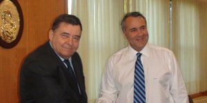 Καρατζαφερης: Ο ΛΑΟΣ δεν είναι δημόσια τουαλέτα για τους περαστικούς
