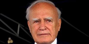 Το πλήθος αποδοκίμασε τον Παπούλια στην Χαλκίδα